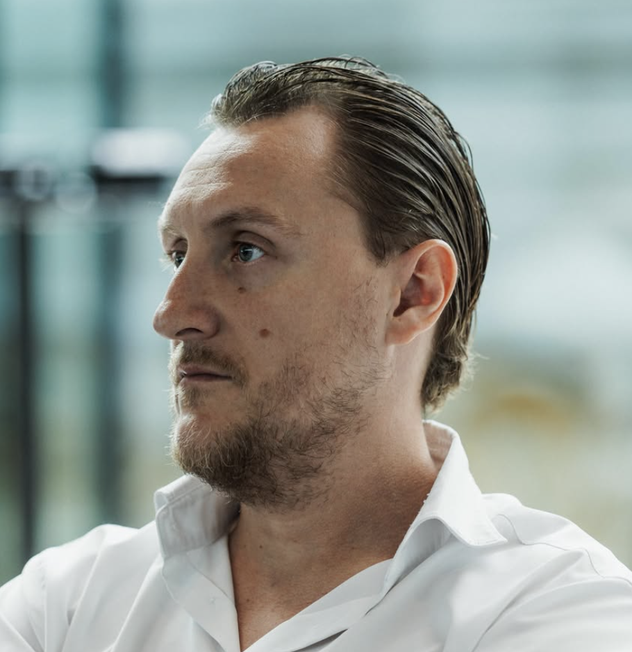 Adis Dzeferovic